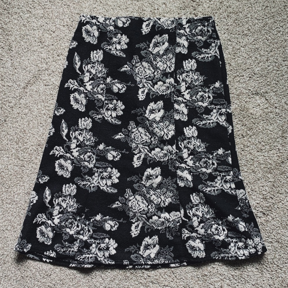 Joe Benbasset Floral Skirt
